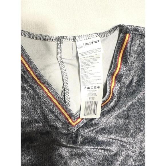 Harry Potter Child Gryffindor Costume Accessory Lot Sweater Vest  Only - Picture 3 of 8